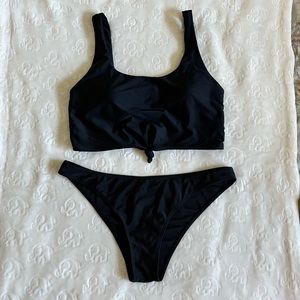 Black bikini